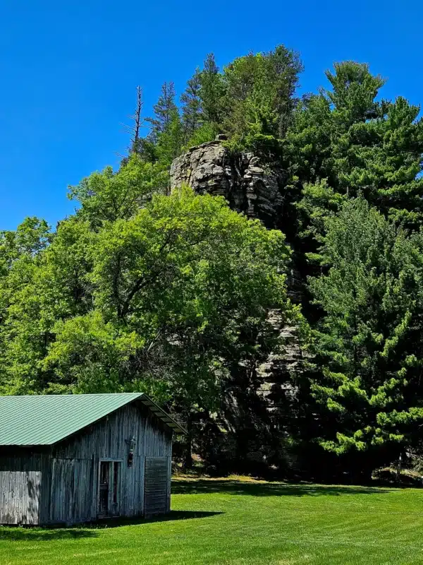 Howling hills campground - bluff